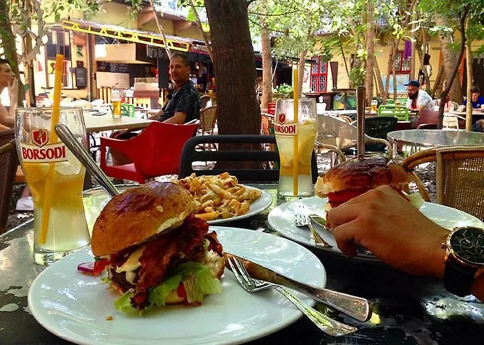 Grandio Party Hostel